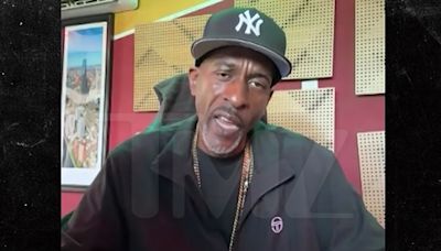 Rakim Salutes Kendrick Lamar-Drake Rap Battle, Producing For Snoop Dogg, DMX on New Album