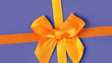 How to Make a Bow for Presents and Decor