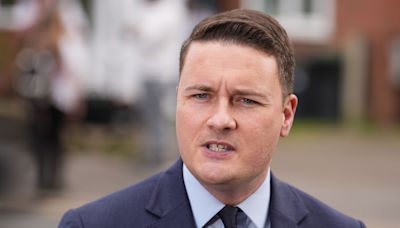 Wes Streeting condemns ‘mindless thuggery of far right’ after disorder