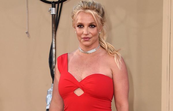Britney Spears puzzles fans as she shares sketch of Birmingham's Bullring and St Martin's church