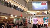 Fans gather at shopping malls for Olympic action - RTHK