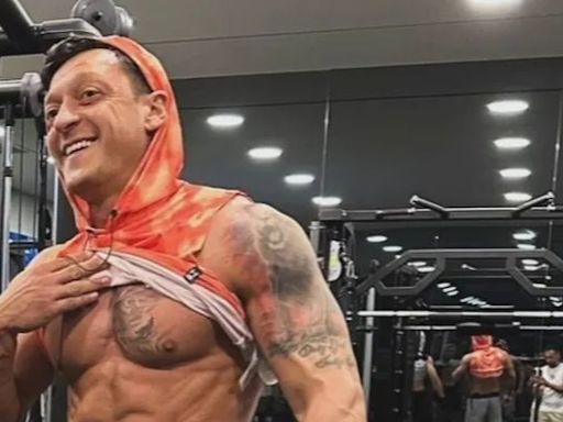 'Bro is going to WWE' - Mesut Ozil looks ripped in latest Instagram post