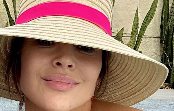 Alyssa Milano, 51, praised for her ‘voluptuous’ figure as she stuns in bikini