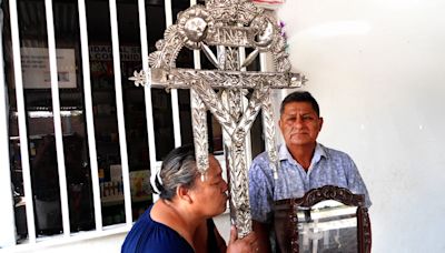 Festividad de la Santísima Cruz del Calvario en el corazón de los piuranos