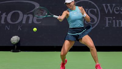 Paula Badosa sigue firme en Pekín ante la china Zhang y jugará ante la estadounidense Gauff en semifinales