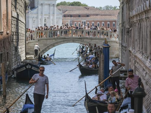 Venice is taking its battle against mass tourism a step further by banning loudspeakers and tourist parties of over 25