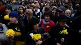 Daffodils bloom as symbol of Warsaw ghetto uprising memory