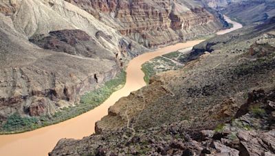 Hiker dies on Bright Angel Trail at Grand Canyon