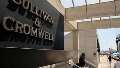 Legal Fee Tracker: Lawyer's 4,000 hours help Sullivan & Cromwell reach $200 mln mark in FTX case