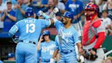 Kansas City Royals erupt for 12 runs, blast St. Louis Cardinals at Kauffman Stadium