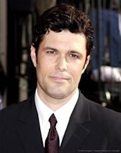 Carlos Bernard