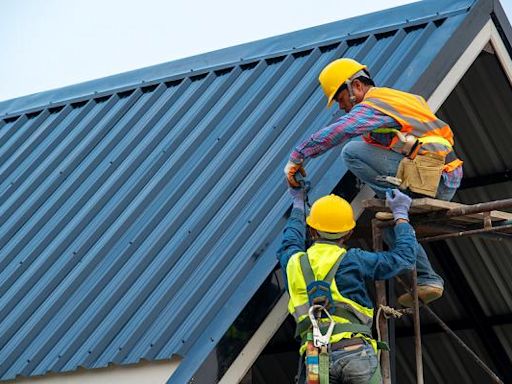 Beacon (BECN) Enhances Metal Roofing Portfolio With Buyouts