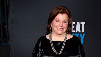 Marsha Mason Steps in for Mia Farrow in THE ROOMMATE