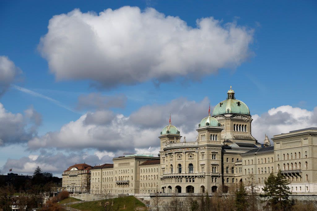 Swiss lawmakers demand tougher action against spies ahead of peace summit