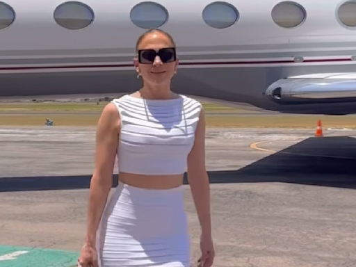 Jennifer Lopez Coordinates Her Hermès Birkin Bag With Her White Skirt Set (and Private Jet)