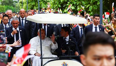 Pope arrives in Singapore on last stop of SE Asia tour - RTHK