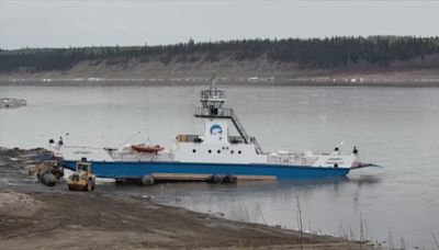 As Fort Simpson, N.W.T., ferry crossing opens for the season, low water levels worry mayor