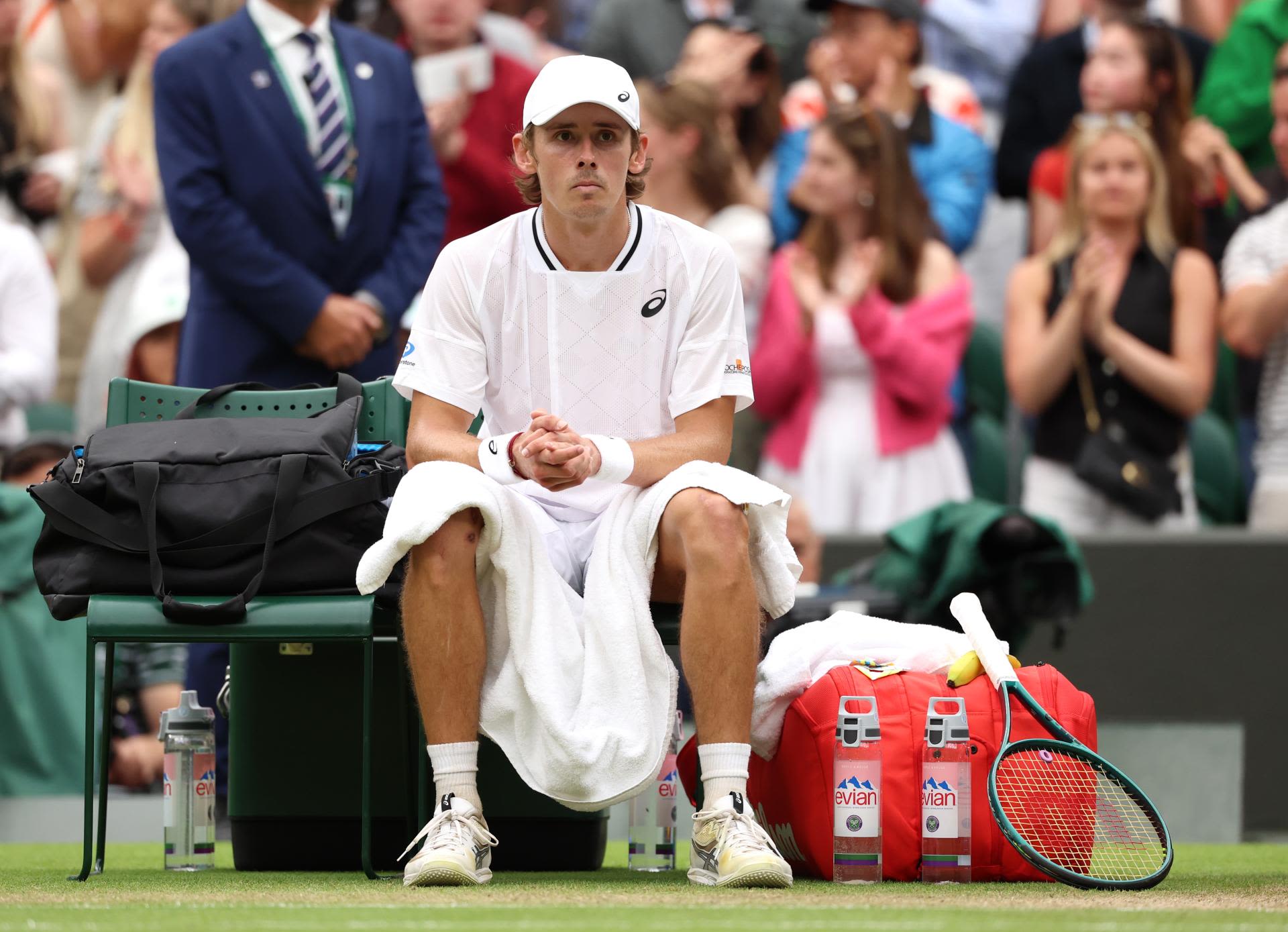 Alex de Minaur explains his decidion to withdraw ahead of Novak Djokovic clash