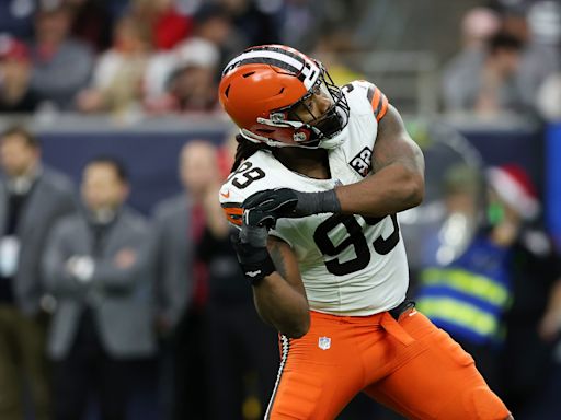 Browns DE Za'Darius Smith dodges more severe injury, will be 'fine'