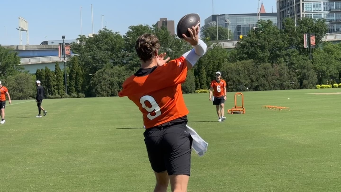 Cincinnati Bengals Practice Observations: Notes on Joe Burrow, Jermaine Burton, the Offensive Line and More