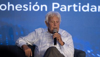 Felipe González califica a Nicolás Maduro de "tirano" y le pide que reconozca su "derrota"