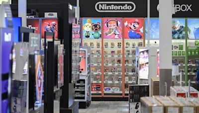 Nintendo Shares Fall on Weak Outlook While Next Switch Awaited