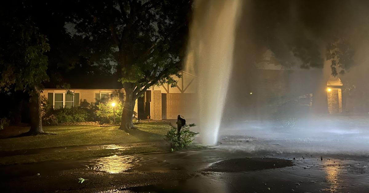 City crews work to fix water main break in south Tulsa