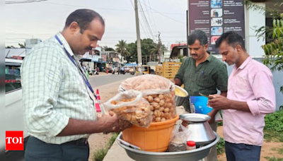 Unhygienic mushrooms, chilli chicken with excessive colouring seized from Coimbatore food stalls | Coimbatore News - Times of India