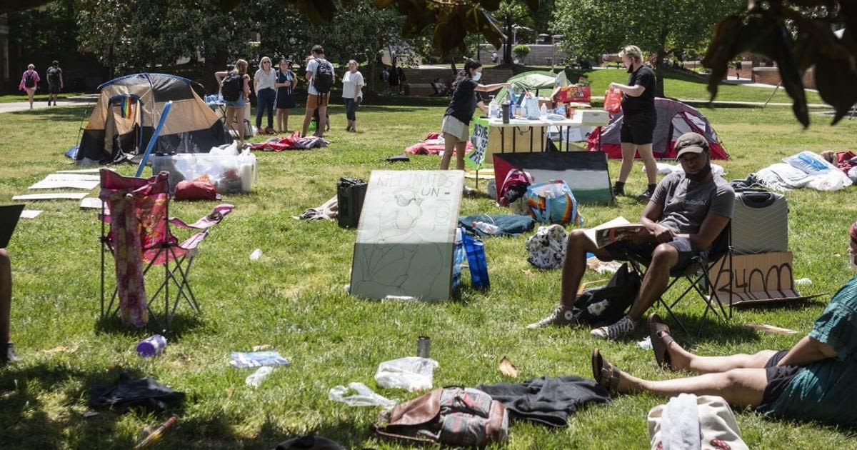 Winston-Salem police, campus police clear pro-Palestinian protest site at Wake Forest University. University sets policy restricting such protests