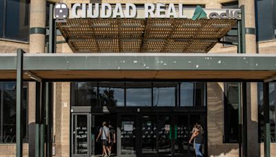 Ciudad Real y Puertollano pierden desde hoy la relación AVE directa con Granada