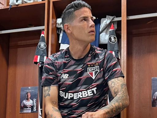 James Rodríguez entrenó con el grupo completo a días del clásico contra Palmeiras