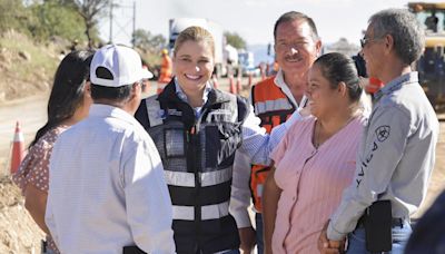 Supervisa Maru Campos reconstrucción de carretera La Quemada - Lázaro Cárdenas, en el municipio de Cuauhtémoc