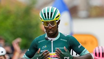 La historia de Biniam Girmay, el primer ciclista negro en ganar dos etapas en el Tour de Francia