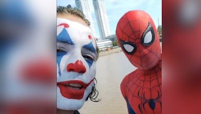 De película: La insólita pelea entre Spiderman y el Joker argentino