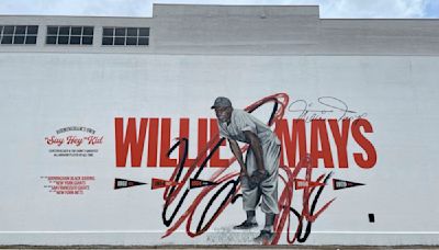 Tributes to Willie Mays pour in as mural is unveiled in Alabama