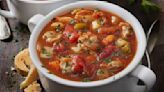 Manhattan Clam Chowder Is A Dairy-Free Version Of The Classic