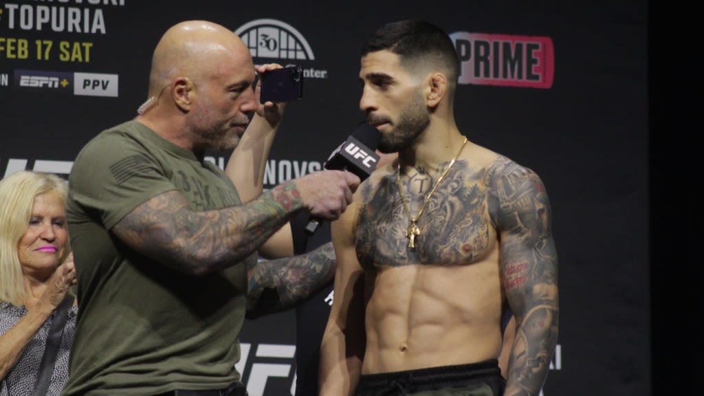 Ilia Topuria denies Joe Rogan's claim he turned down Alexander Volkanovski rematch for UFC 305