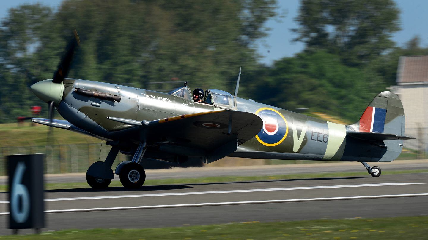 Pilot dies in World War II-era Spitfire fighter crash in England