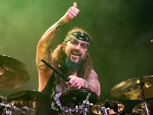 “If you listen to Scenes From A Memory through Black Clouds & Silver Linings, that’s the sound and style”: Mike Portnoy teases what to expect from new Dream Theater album