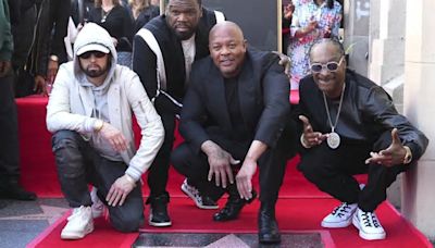 Zeremonie mit Eminem, 50 Cent und Snoop Dogg