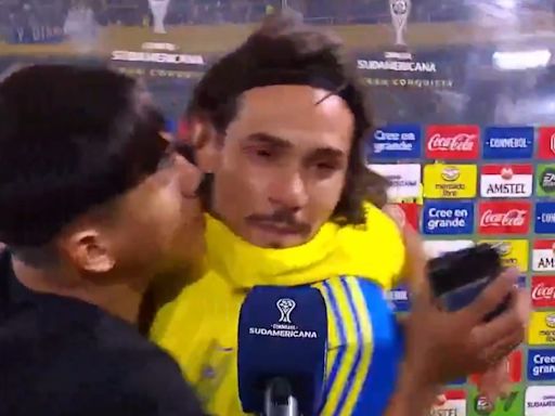 Video | Mirá el blooper de Cavani con un hincha tras el triunfo de Boca ante Nacional Potosí - Diario Río Negro