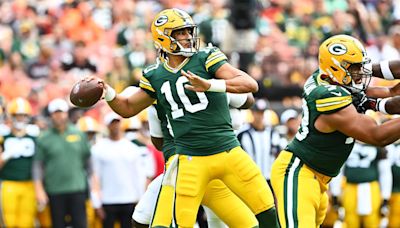 How to watch tonight's Packers-Eagles friday night football game: channel, free live stream info