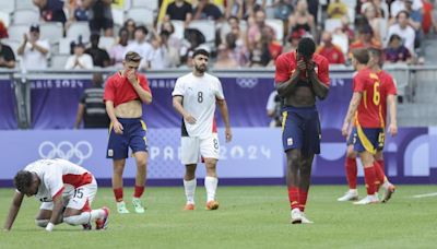 España pierde en fútbol contra Egipto y pasa como segunda (1-2)