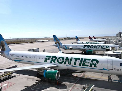 Frontier Airlines pilot arrested at Houston airport, forcing flight's cancellation