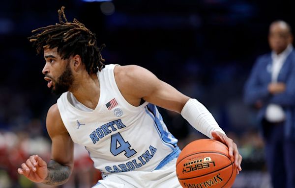 All-American Davis staying at UNC for fifth year