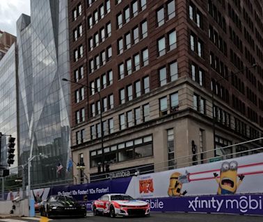 Rain delays 2024 NASCAR Chicago Street Race as red flag waved during race