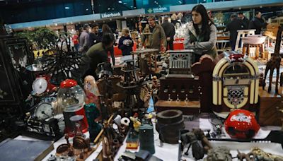 Colunga acoge todo este fin de semana la I Feria de antigüedades, coleccionismo y juguetes