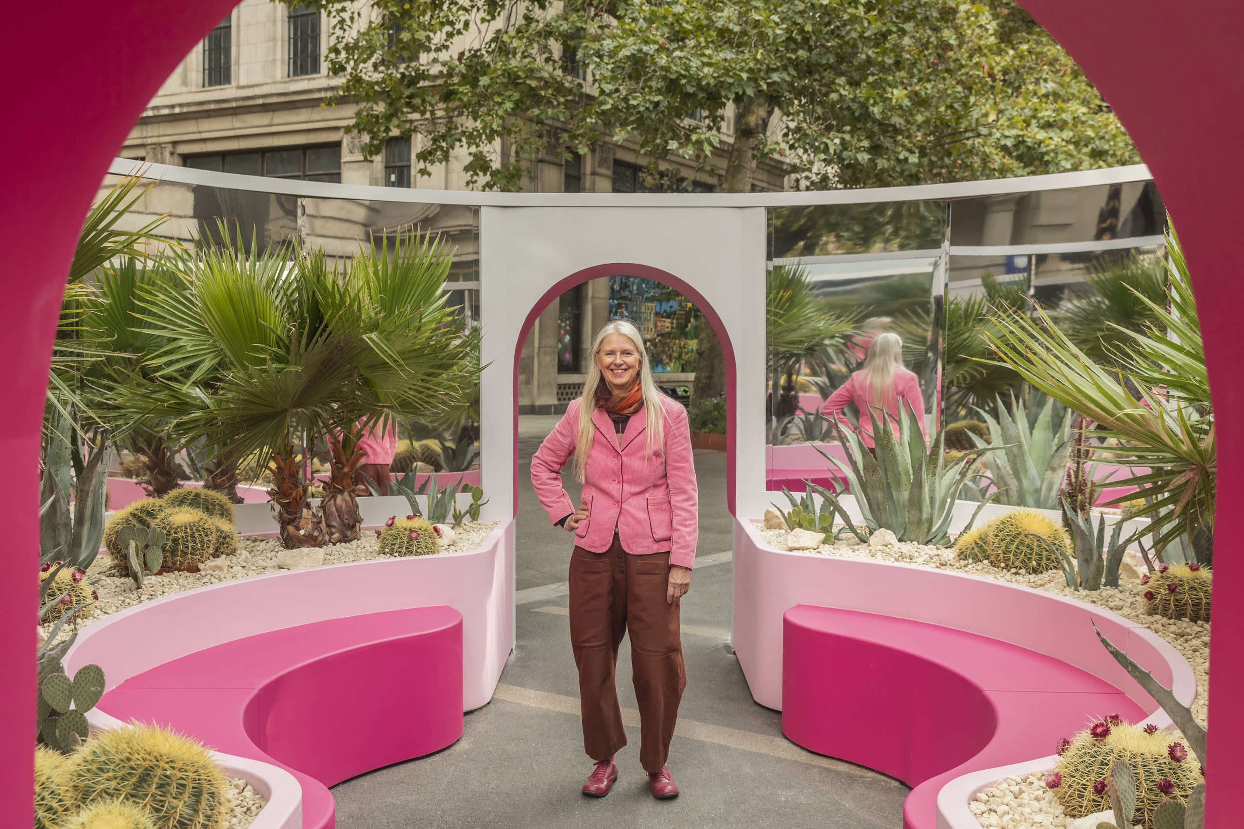 Three Arty Barbie DreamHouses Come to Central London | Artnet News