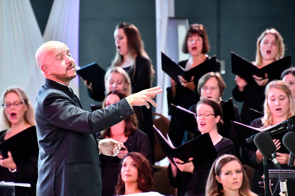 Theater/Arts: Long Beach Camerata Singers pay tribute to the great Stephen Sondheim this weekend