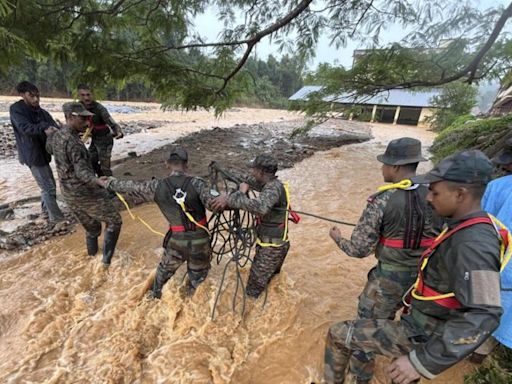 Wayanad tragedy: NDRF teams, Army columns, IAF choppers involved in rescue ops